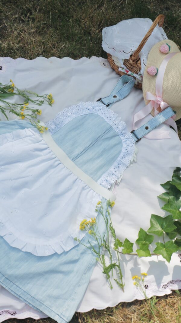 Angel pinafore